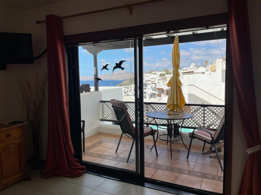 The White Dragos With Ocean View - Ac - Private Pool Lejlighed Tías Eksteriør billede